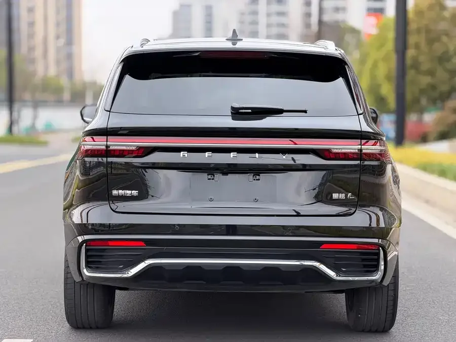 Geely Monjaro Xingyue L 2025 Dongfangyao 2.0TD Automatic Star-gazing Edition 2025 — миниатюра 5