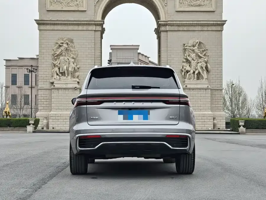 Geely Monjaro Xingyue L 2025 Dongfang Yao 2.0TD Automatic Current Edition 2025 — миниатюра 2