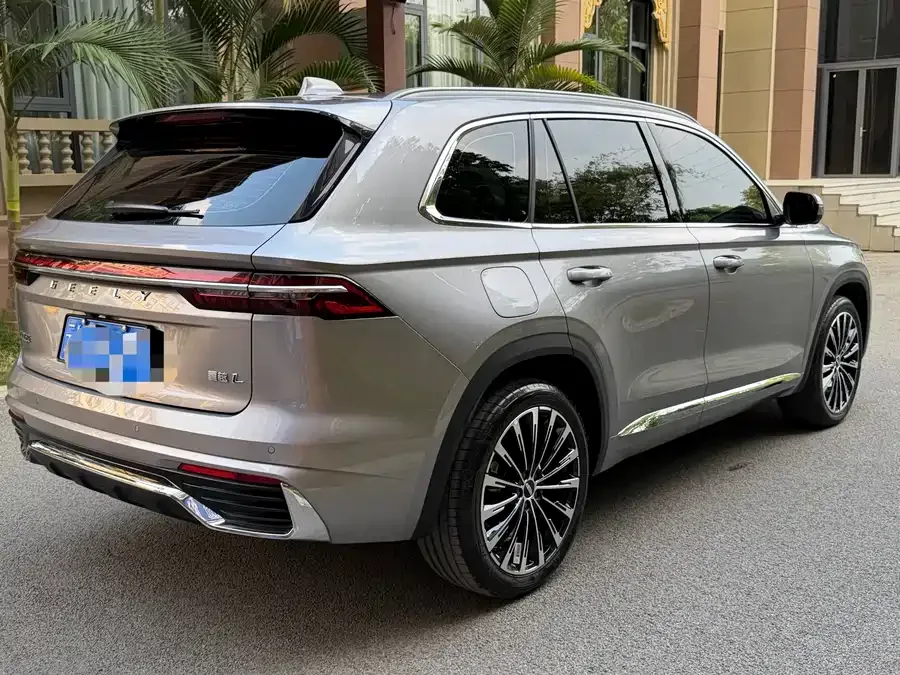 Geely Monjaro Xingyue L 2025 Dongfang Yao 2.0TD Automatic Current Edition 2026 — миниатюра 4