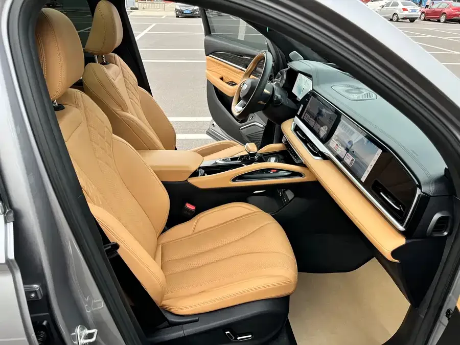 Geely Monjaro Xingyue L 2024 Hybrid 1.5T Tiangong Edition 2024 — миниатюра 4