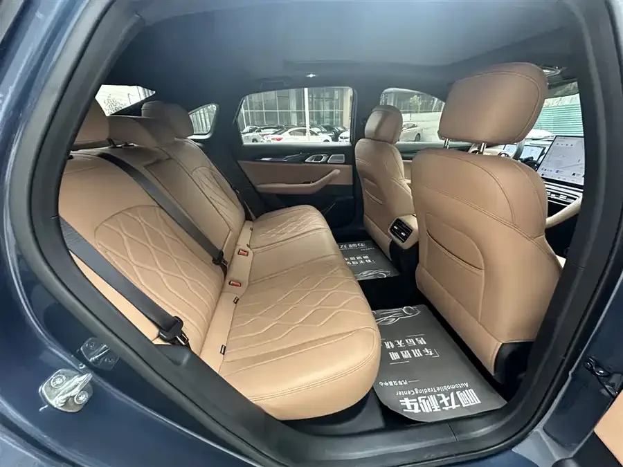 Geely Galaxy A7 Galaxy A7 2025 EM-i 150km Starship Edition 2025 — миниатюра 5