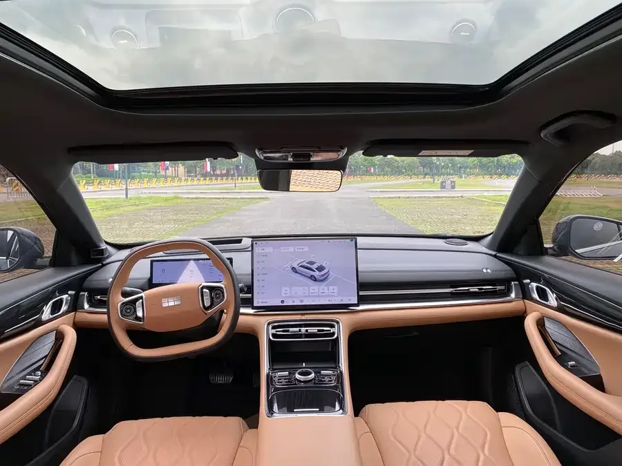 Geely Galaxy A7 Galaxy A7 2025 EM-i 150km Starship Edition 2025 — миниатюра 4