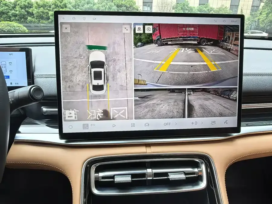 Geely Galaxy A7 Galaxy A7 2025 EM-i 150km Explorer+ Edition 2025 — миниатюра 5