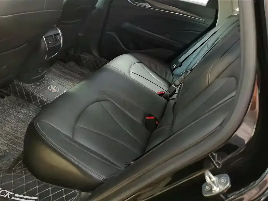 Buick LaCrosse LaCrosse 2022 552T Luxury 2022 — миниатюра 5