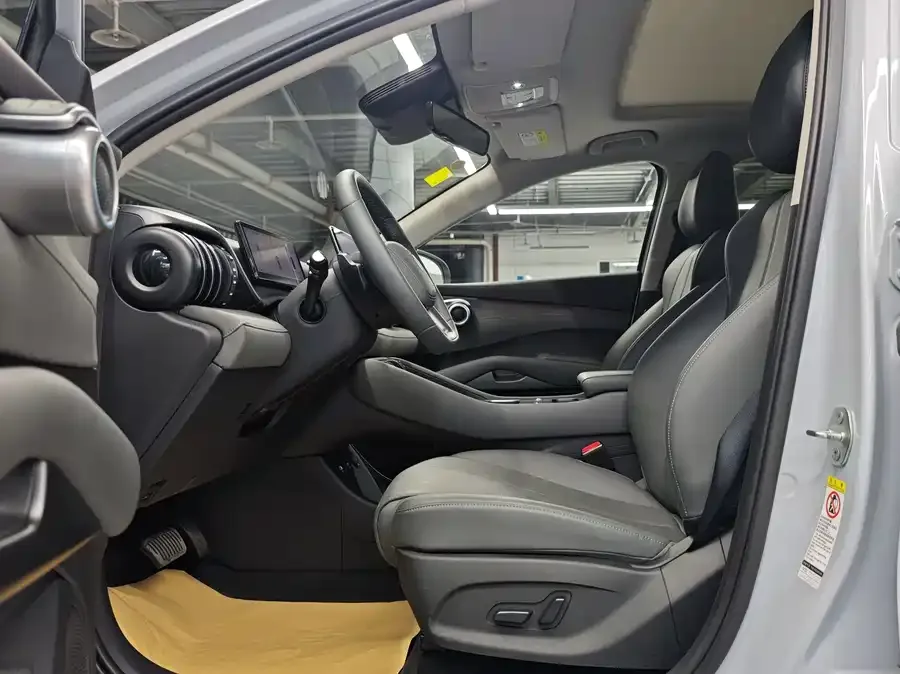 BYD Yuan PLUS Yuan PLUS 2025 Smart Driving Edition 510KM Beyond Edition 2025 — миниатюра 2