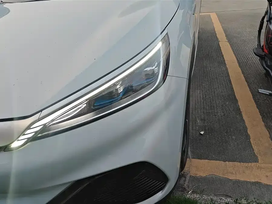 BYD Yuan PLUS Yuan PLUS 2024 Honor Edition 510KM Transcendence Type 2025 — миниатюра 2