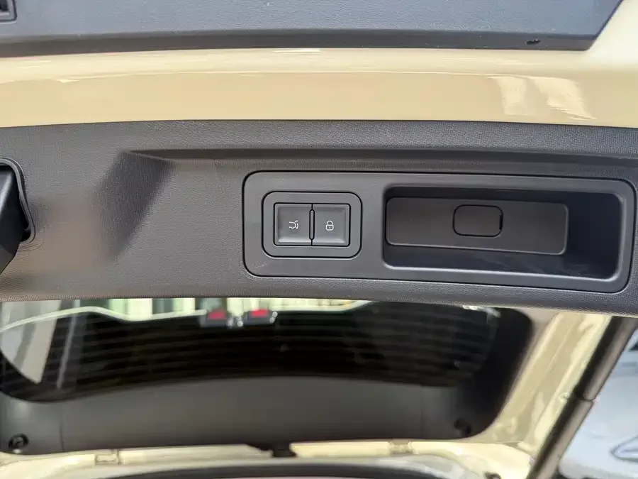 BYD Yuan PLUS Yuan PLUS 2025 Smart Driving Edition 510KM Beyond Edition 2025 — миниатюра 5