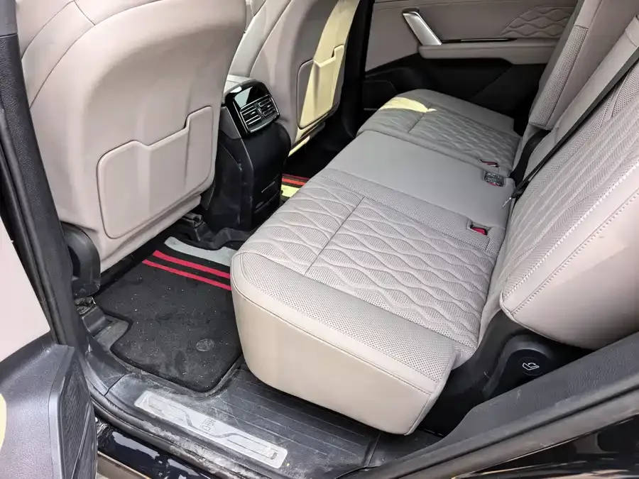 BYD Tang New Energy Tang New Energy 2024 DM-i Honor Edition 112KM Premium Edition 2024 — миниатюра 2