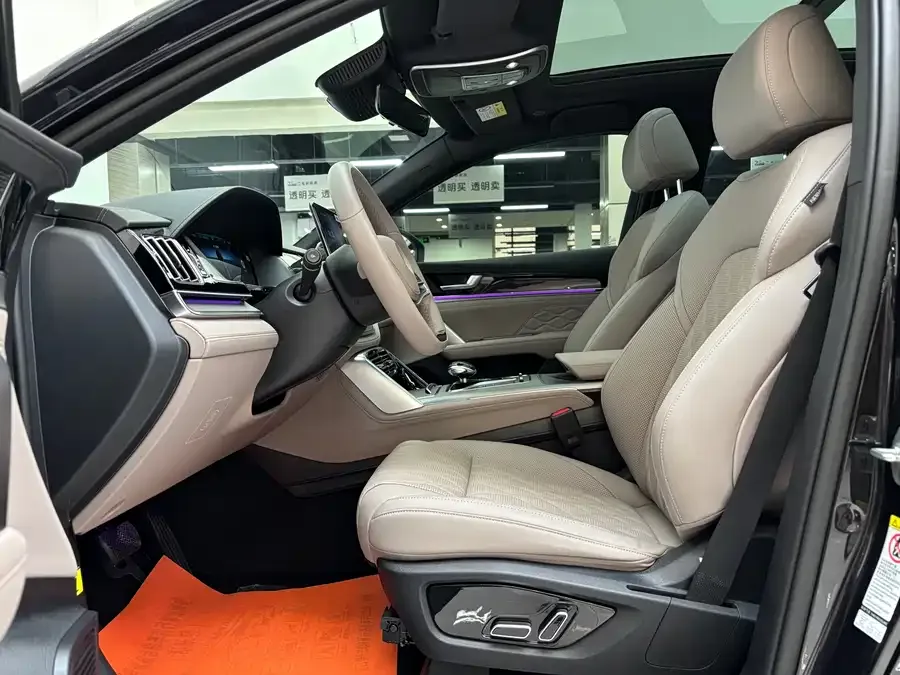 BYD Tang New Energy Tang New Energy 2024 DM-i Honor Edition 112KM Premium Edition 2024 — миниатюра 2