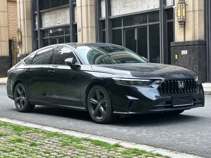 Honda Inspire Insignia 2024 260TURBO Elite Edition 2024 — миниатюра 2