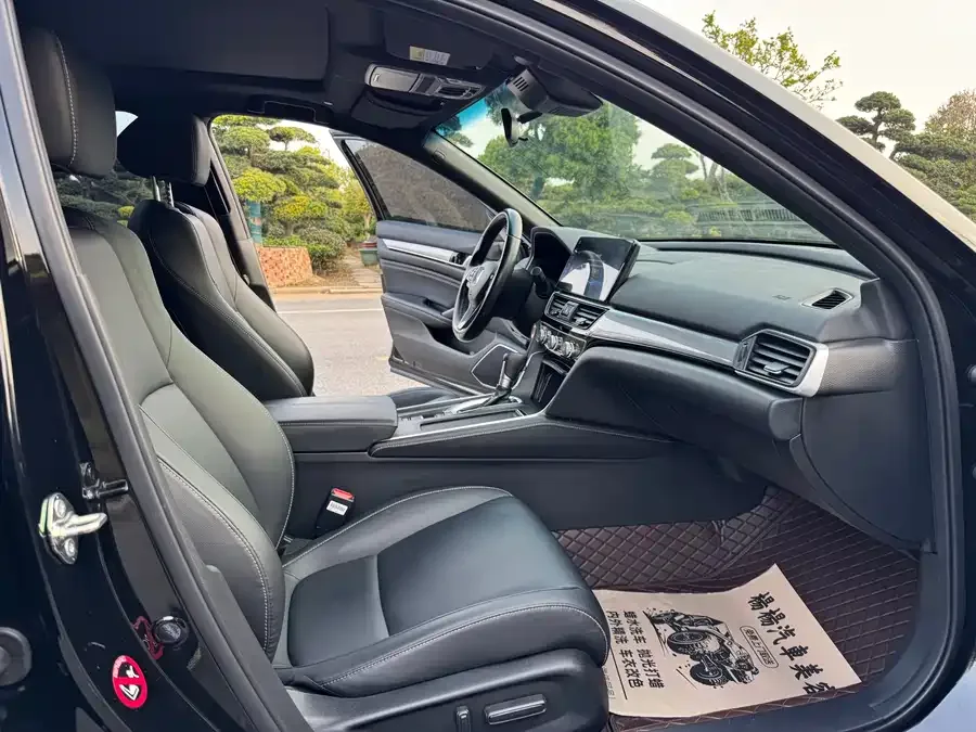 Honda Inspire Inship 2022 260TURBO Exquisite Edition 2023 — миниатюра 4