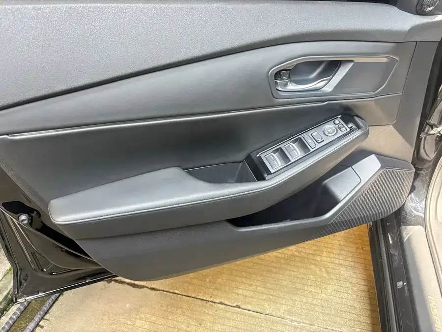 Honda Inspire 2023 Insignia 260TURBO Elegant Edition 2023 — миниатюра 2