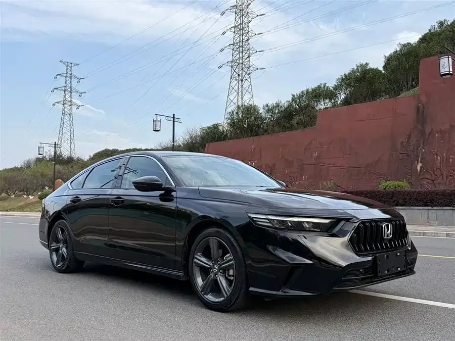 Honda Inspire 2023 Insignia 260TURBO Elegant Edition 2024 — миниатюра 3