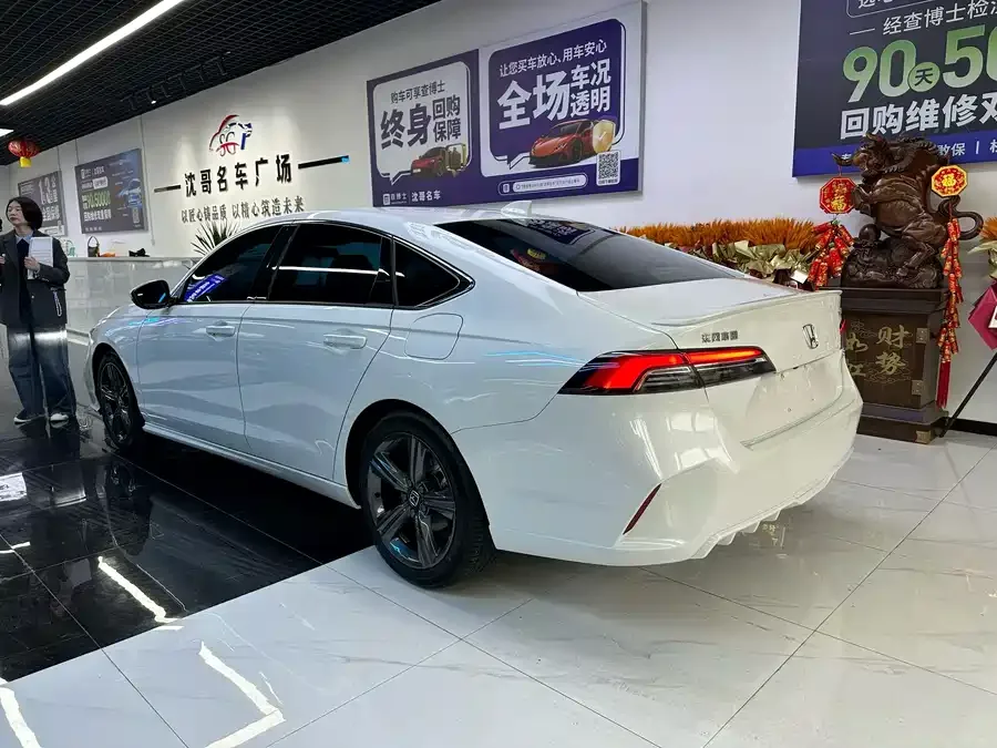 Honda Inspire 2023 Insignia 260TURBO Elegant Edition 2024 — миниатюра 4