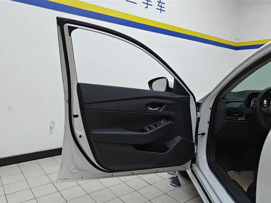 Honda Inspire 2023 Insignia 260TURBO Elegant Edition 2024 — миниатюра 4