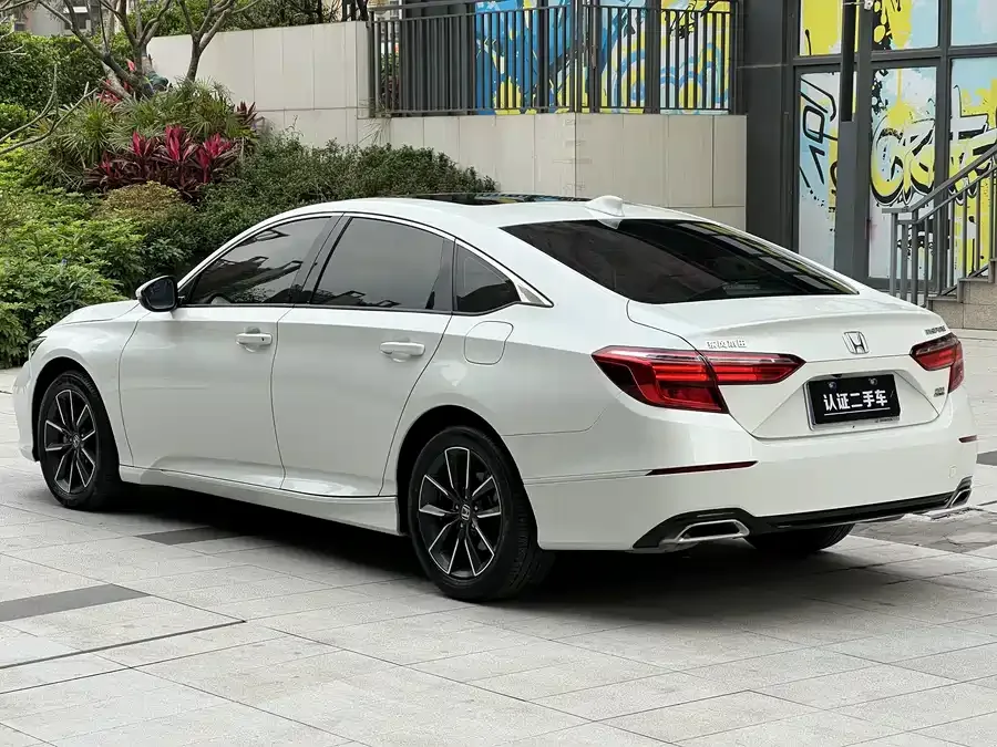 Honda Inspire Inship 2022 260TURBO Exquisite Edition 2022 — миниатюра 2