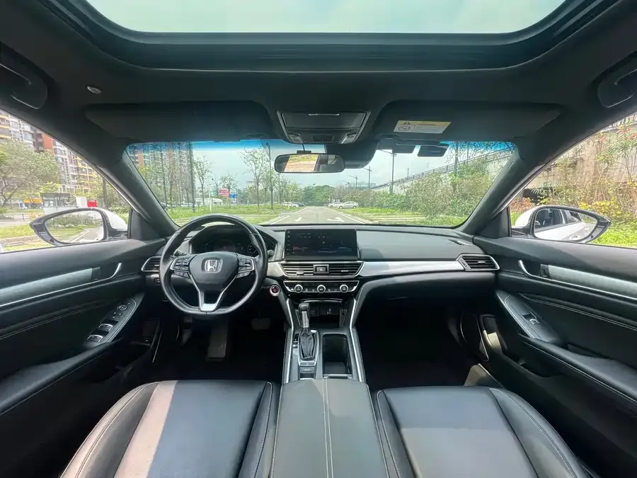 Honda Inspire Inship 2022 260TURBO Exquisite Edition 2022 — миниатюра 2