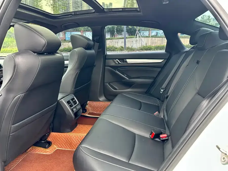 Honda Inspire Inship 2022 260TURBO Exquisite Edition 2023 — миниатюра 4