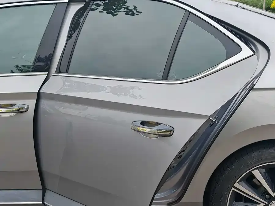 Skoda SuperB Super 2024 TSI330 DSG luxury version 2024 — миниатюра 5