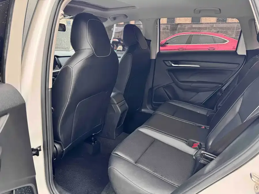 Skoda Kamiq Komic 2022 1.5L automatic comfort version 2022 — миниатюра 5