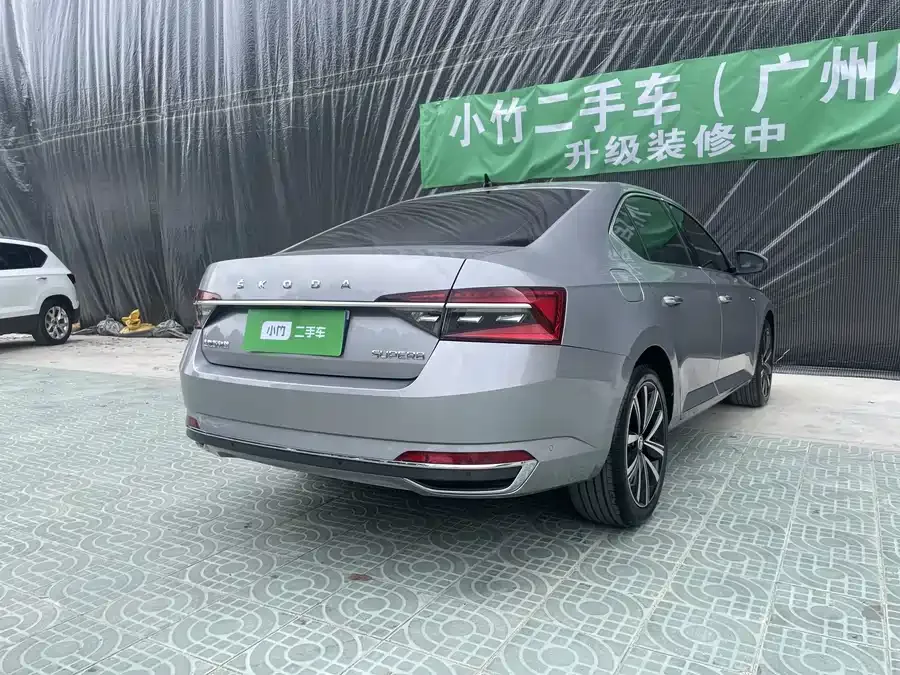 Skoda SuperB Superb 2023 facelifted TSI280 DSG exclusive version 2024 — миниатюра 2