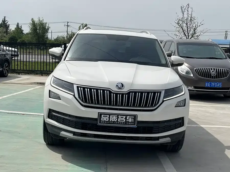 Skoda Kodiaq Kodiak 2021 TSI330 5-seater two-wheel drive luxury premium version 2022 — миниатюра 3
