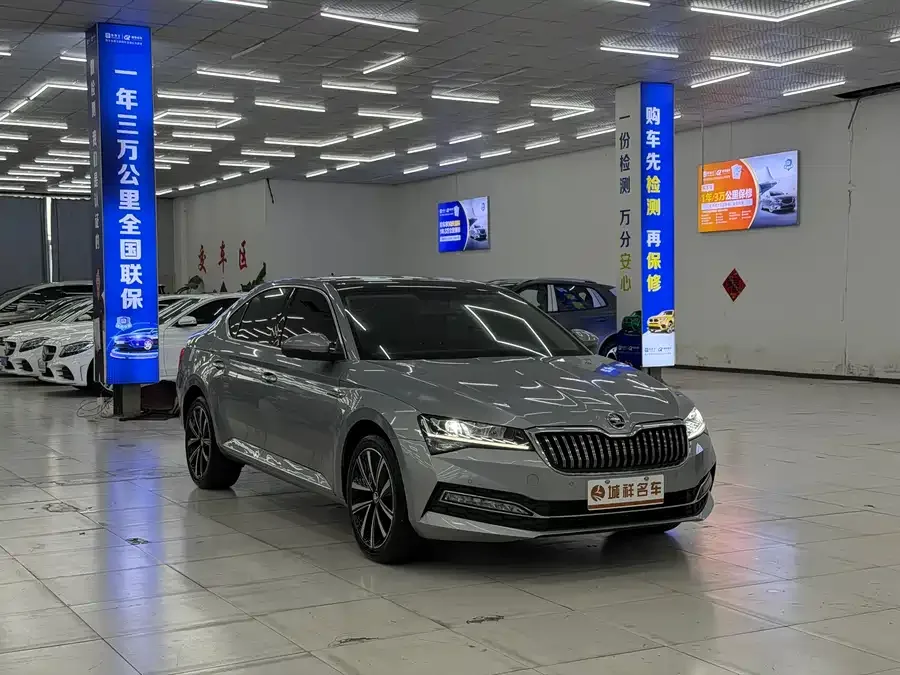 Skoda SuperB Superb 2023 facelifted TSI280 DSG exclusive version 2024 — миниатюра 3