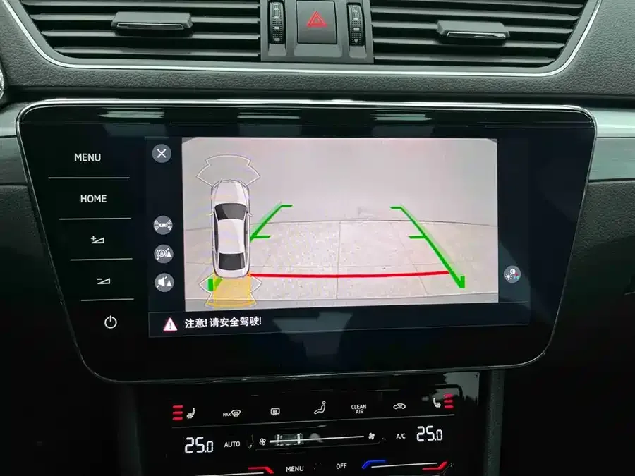 Skoda SuperB Superb 2023 facelifted TSI280 DSG exclusive version 2024 — миниатюра 4