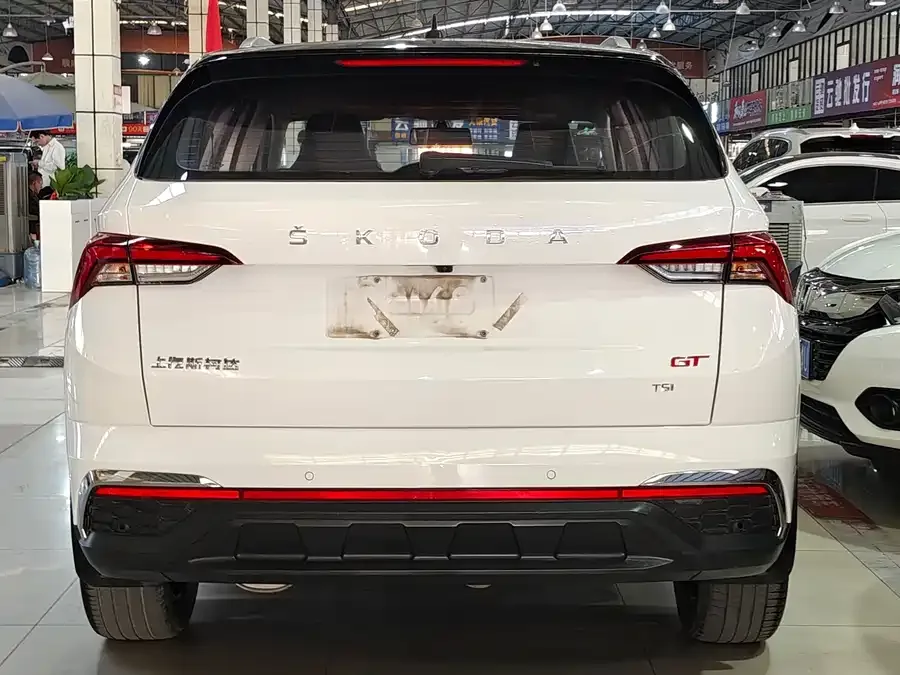 Skoda Kamiq 2021 KOMIC GT TSI230 DSG Flagship Edition 2022 — миниатюра 2