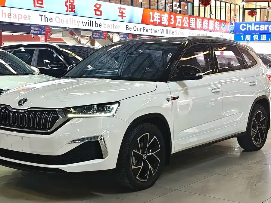 Skoda Kamiq 2021 KOMIC GT TSI230 DSG Flagship Edition 2022 — фото 1, купить с доставкой в Москву