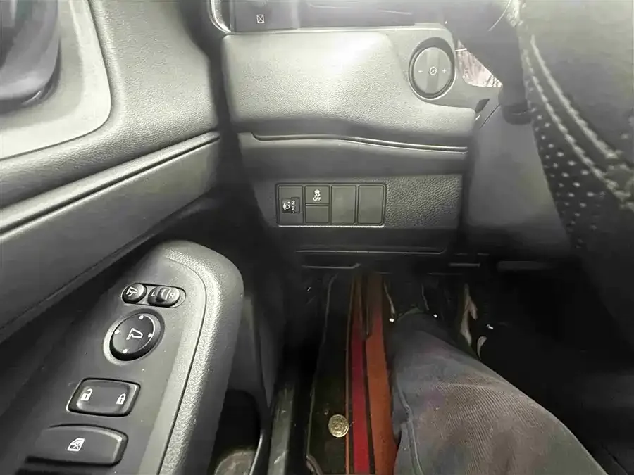 Honda Vezel Binzhi 2023 1.5L CVT Elite Edition 2023 — миниатюра 5