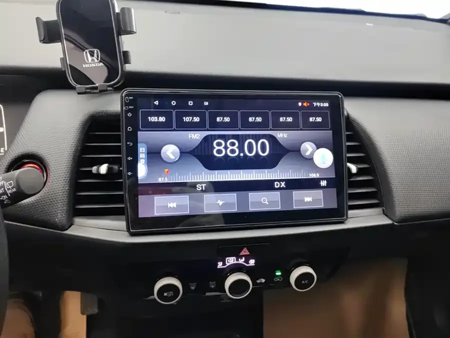 Honda Fit Fit 2022 1.5L CVT Trendy Sunroof Edition 2023 — миниатюра 4