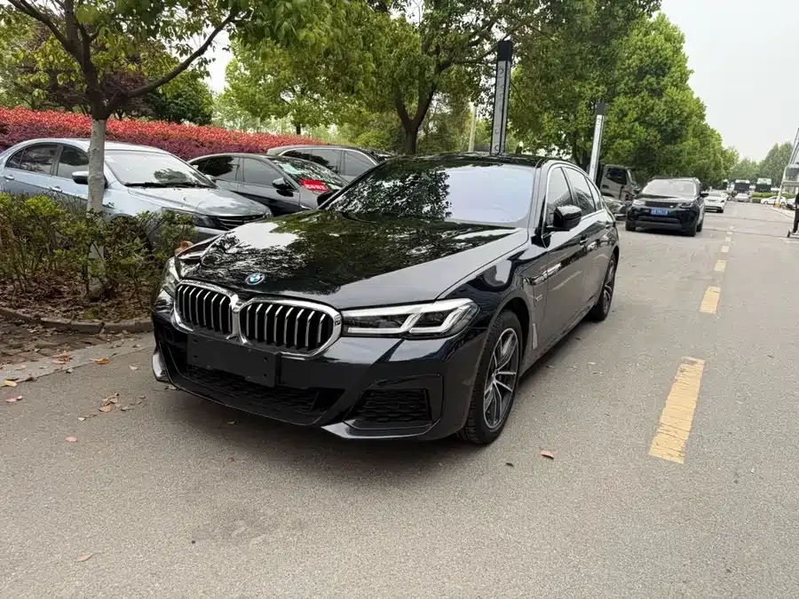 BMW 5 Series New Energy 2022 Model 2 535Le M Sports Package 2024 — фото 1, купить с доставкой в Москву