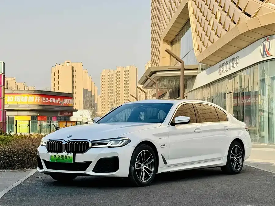 BMW 5 Series New Energy 2022 Model 535Le M Sports Package 2022 — фото 1, купить с доставкой в Москву