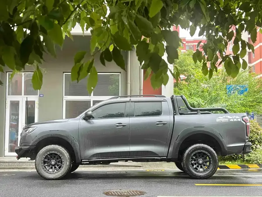 Great Wall gun 2021 2.0T off-road automatic diesel four-wheel drive Everest version GW4D20M 2022 — миниатюра 3