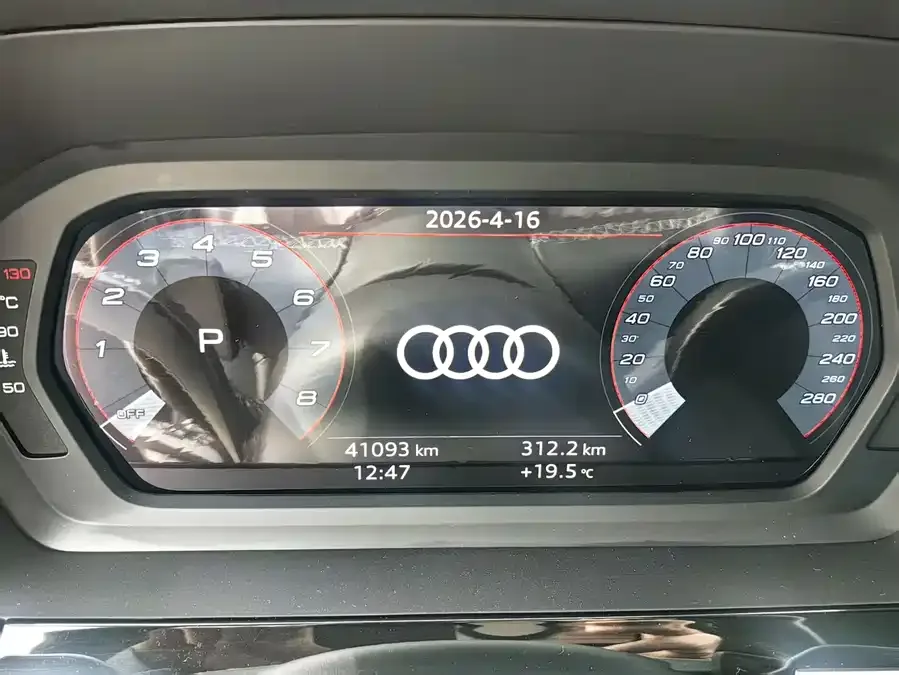 Audi A3 2022 A3L Limousine 35 TFSI Fashion Sports 2022 — миниатюра 2