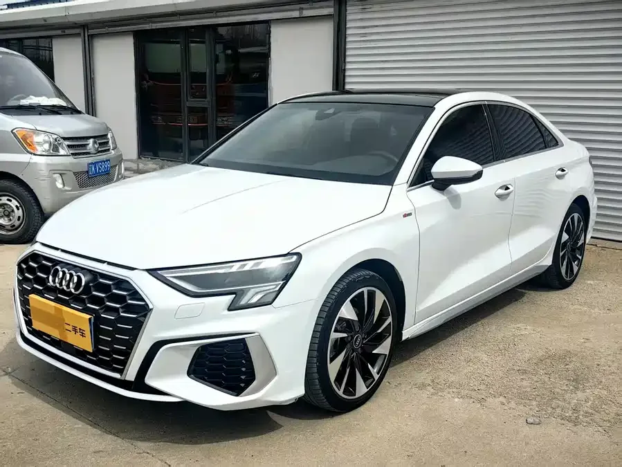 Audi A3 2022 A3L Limousine 35 TFSI Fashion Sports 2022 — фото 1, купить с доставкой в Москву