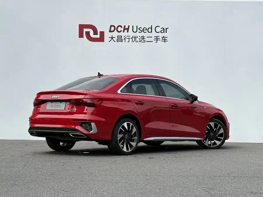 Audi A3 2023 A3L Limousine 35 TFSI Fashion Sports 2023 — миниатюра 2