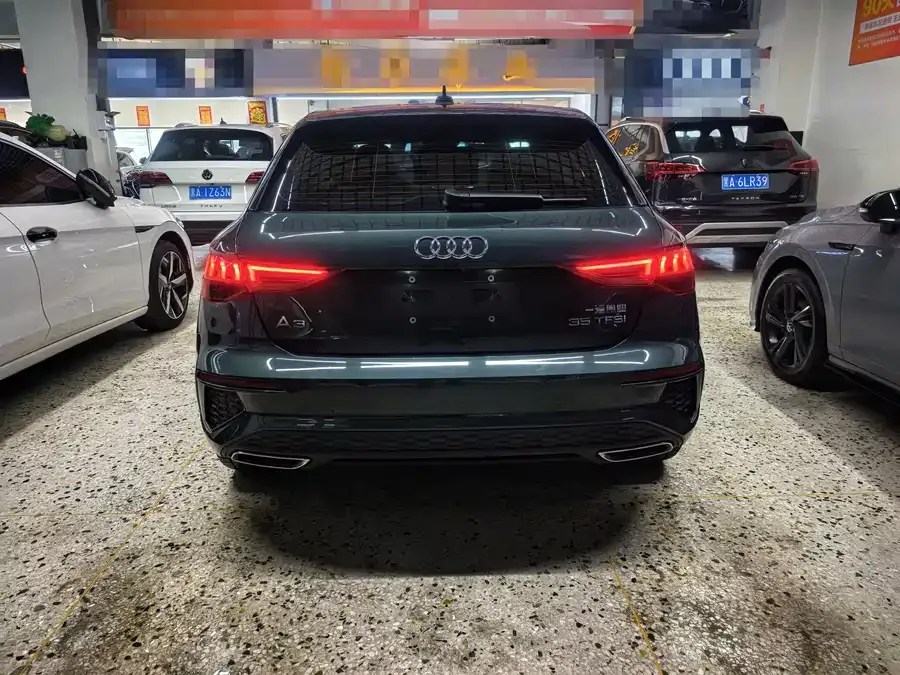 Audi A3 2022 Sportback 35 TFSI stylish and sporty 2022 — миниатюра 2