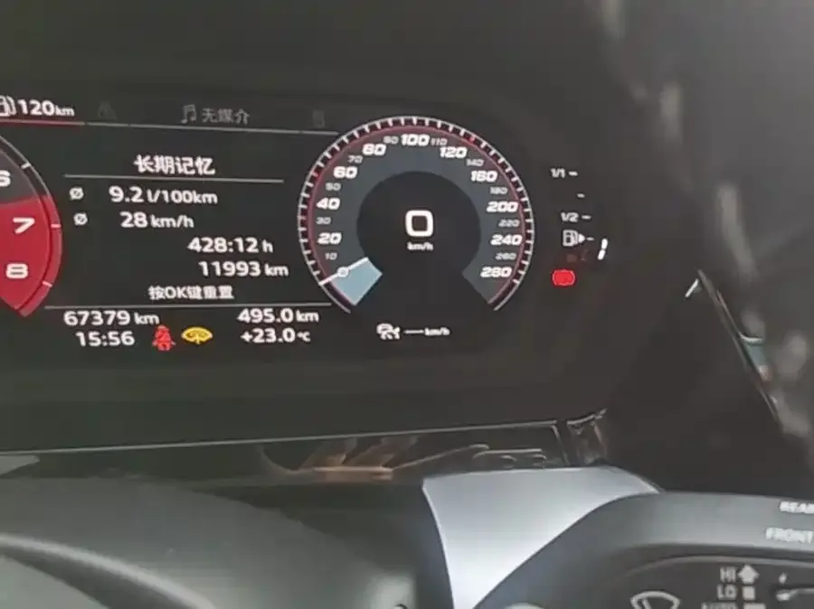Audi A3 2022 Sportback 35 TFSI stylish and sporty 2022 — миниатюра 4