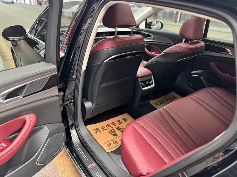Hongqi H5 Hongqi H5 2024 1.5T DCT Zhilian Qiyun Edition 2024 — миниатюра 4