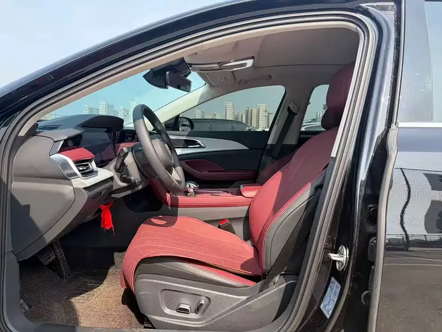 Hongqi H5 Hongqi H5 2025 2.0T Automatic Flagship Edition 2024 — миниатюра 4