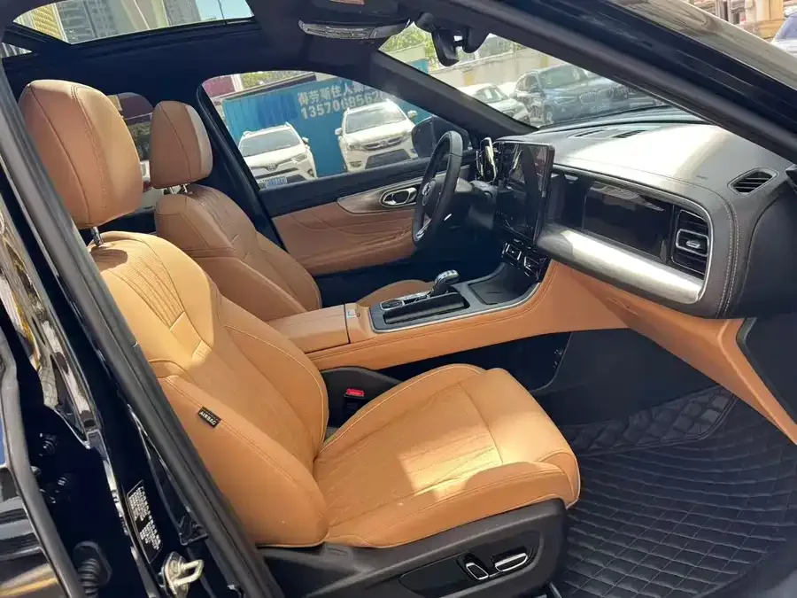 GAC Trumpchi GS8 Trumpchi GS8 2025 Pilot Series 2.0TGDI 2WD Luxury Edition 5 Seaters 2024 — миниатюра 4