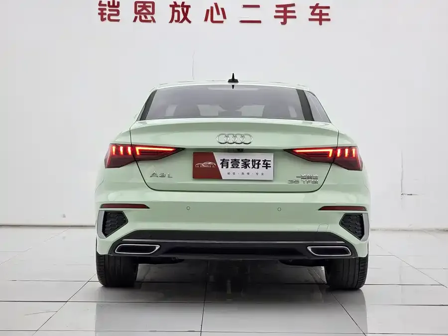 Audi A3 2024 A3L Limousine 35 TFSI Fashion Sports 2024 — миниатюра 2