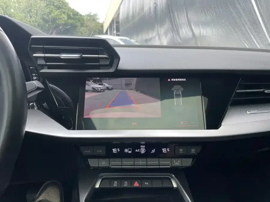 Audi A3 2022 Sportback 35 TFSI stylish and sporty 2023 — миниатюра 4