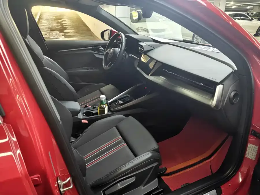 Audi A3 2021 A3L Limousine 35 TFSI Enterprising and Elegant Model 2022 — миниатюра 2
