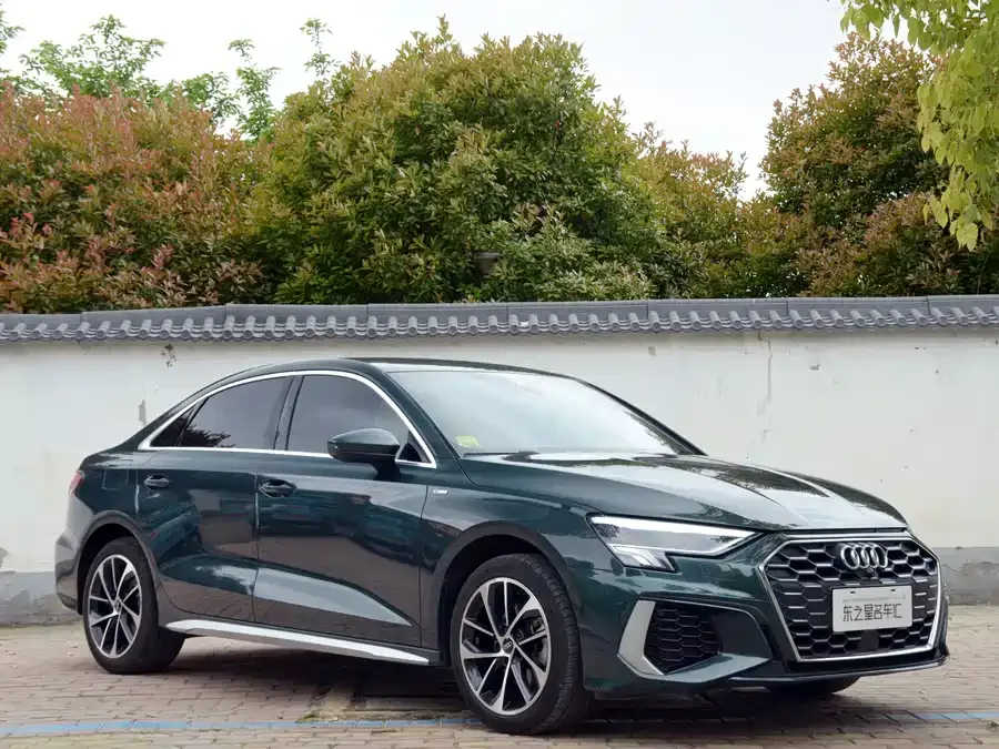 Audi A3 2022 A3L Limousine 35 TFSI aggressive and sporty 2022 — миниатюра 3