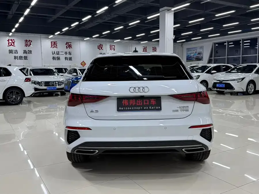 Audi A3 2022 Sportback 35 TFSI stylish and sporty 2022 — миниатюра 2