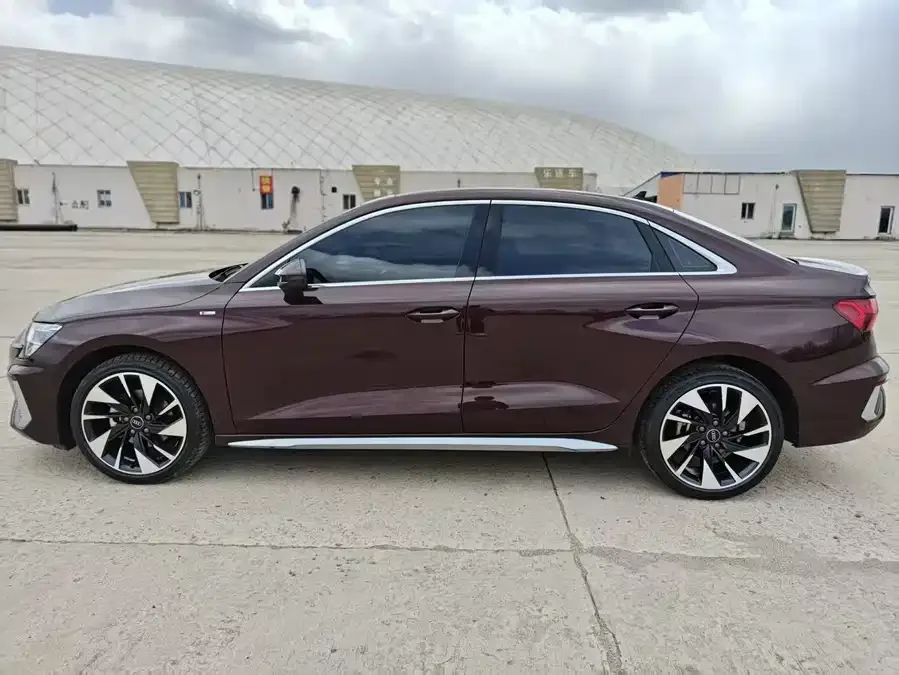 Audi A3 2022 A3L Limousine 35 TFSI Fashion Sports 2023 — миниатюра 4