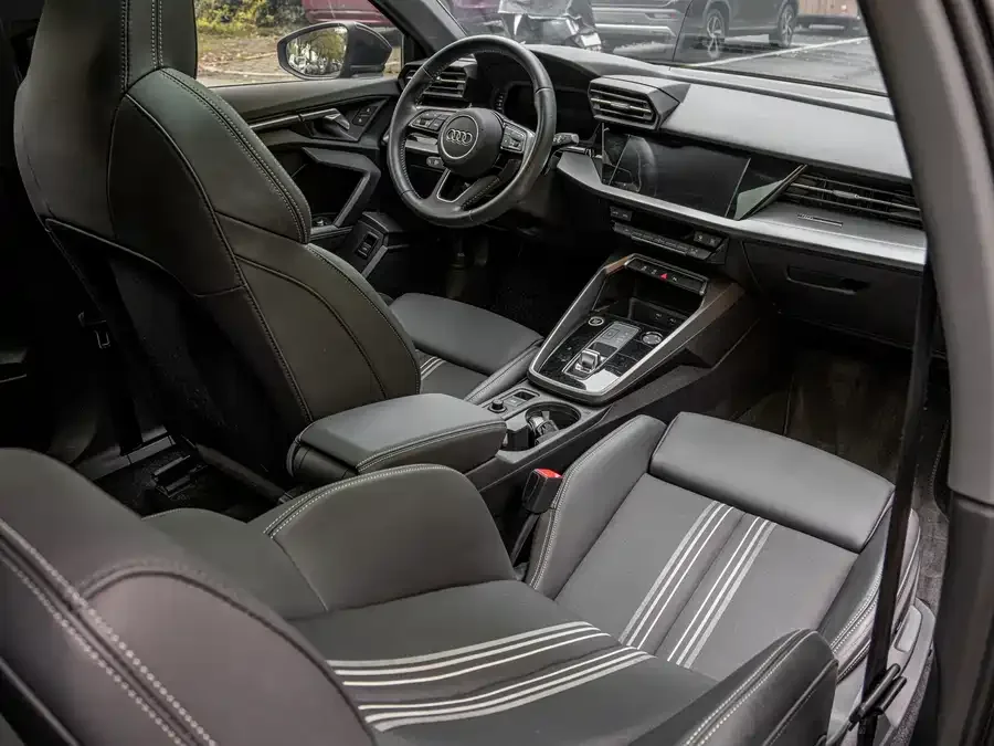 Audi A3 2022 Sportback 35 TFSI Fashionable and Elegant 2022 — миниатюра 5
